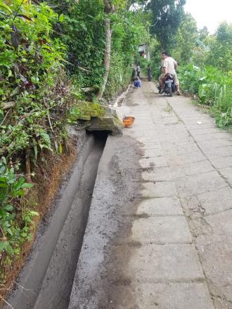 Drainase Gang Buah Peji Banjar Dinas Desa Desa Banyuseri