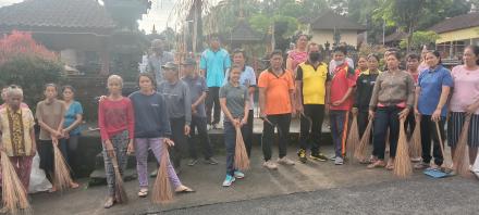 Giat bersih Dalam Rangka mendukung Program Dalam Rangka Mendukung  Program  Kerthi Bali SejahteraDi 