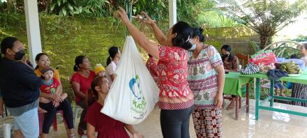 Giat Posyandu Balita,Bina Keluarga Balita (BKB) Dan Pemeriksaan Laboratorium Prodia Di Desa Banyuser